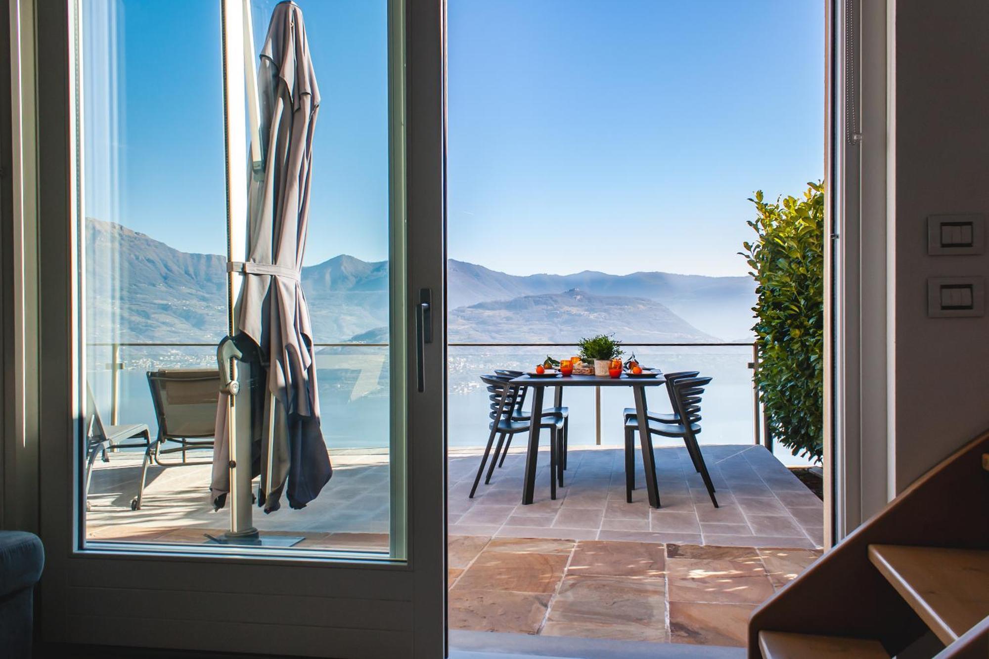 Mia Isola With Lake View, Garden And Swimming Pool Parzanica エクステリア 写真